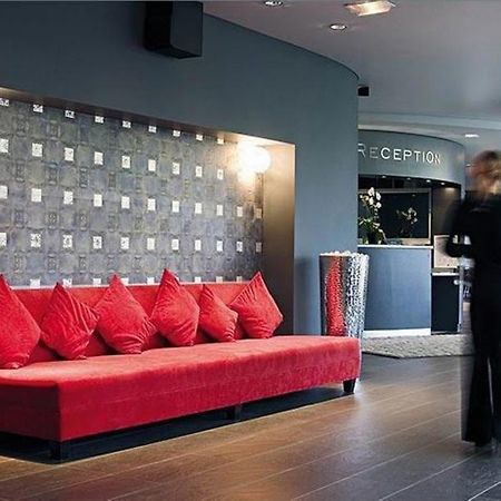 רואיסי-אן-פרנס Standing Hotel Suites By Actisource מראה חיצוני תמונה