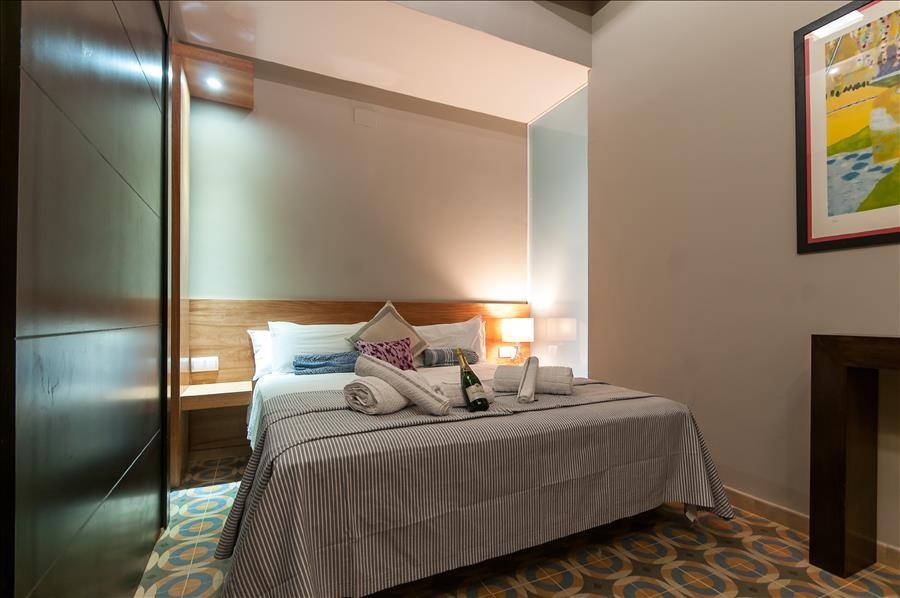 רואיסי-אן-פרנס Standing Hotel Suites By Actisource מראה חיצוני תמונה
